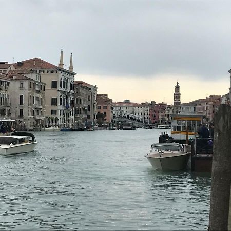 Palazzo Grassi And Accademia Bridge Superb House Apartment Venice Exterior photo