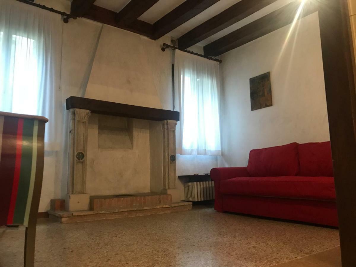 Palazzo Grassi And Accademia Bridge Superb House Apartment Venice Exterior photo